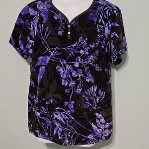 Premierr By Helping Hands. Black& Purple Scrub With 2 Pockets. Size Xl. 24 Ptp.